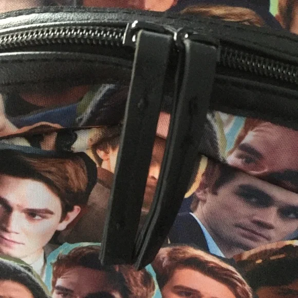 NWOT Riverdale Archie and Jug Head Photo Collage Backpack - Picture 9 of 9